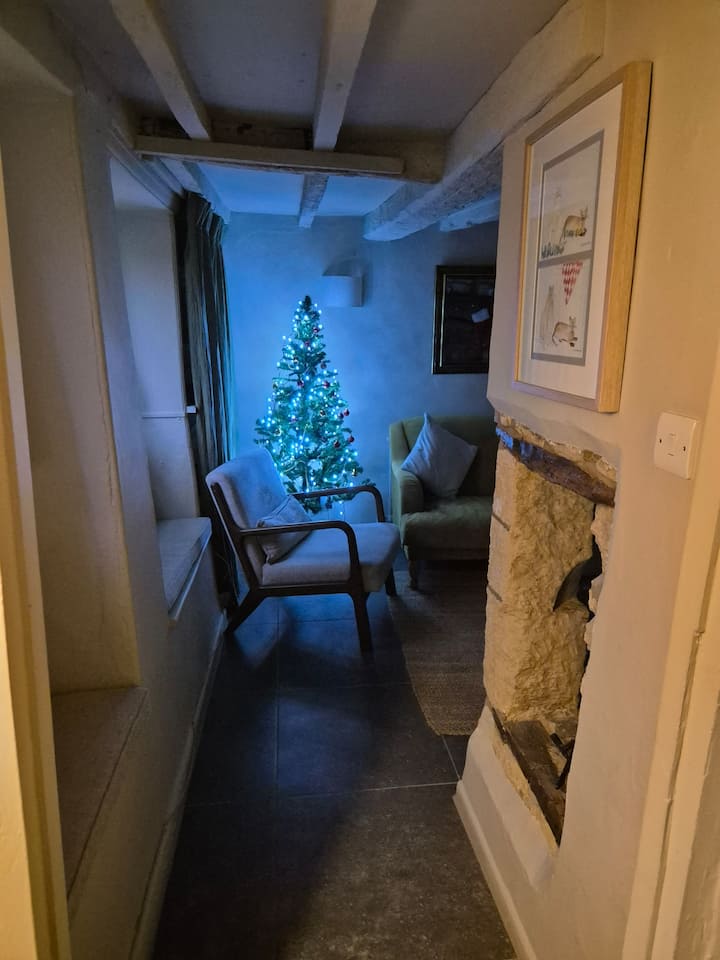 Clematis Cottage photograph 3