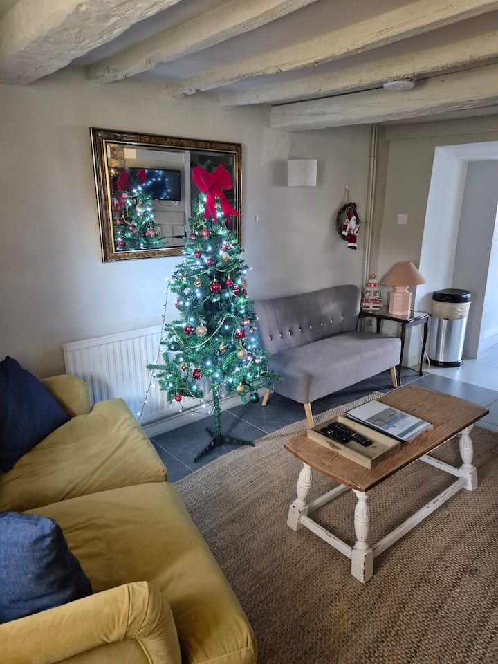 Clematis Cottage photograph 9